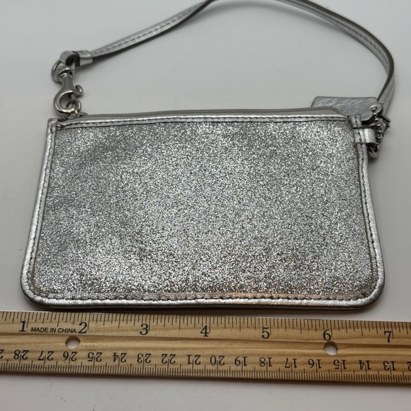 Coach Nolita 6 In Signature Silver Glitter Wristlet Purse Clutch Party - Picture 7 of 9